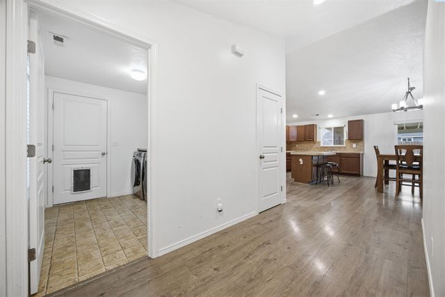 6302 Westport Lane, Pasco, WA 99301