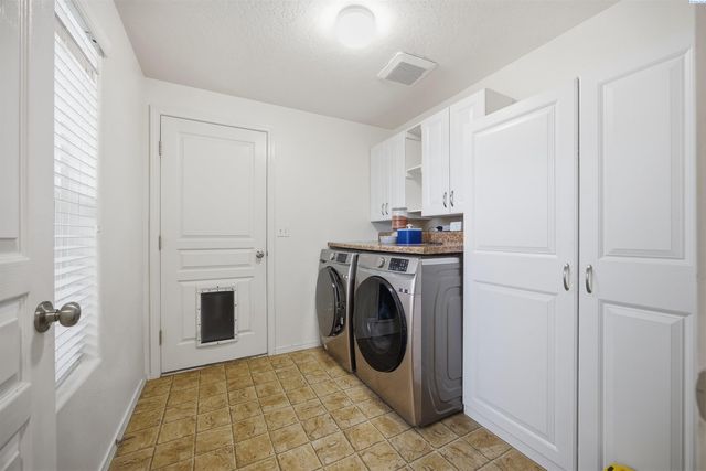 6302 Westport Lane, Pasco, WA 99301