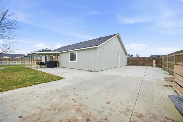 6302 Westport Lane, Pasco, WA 99301