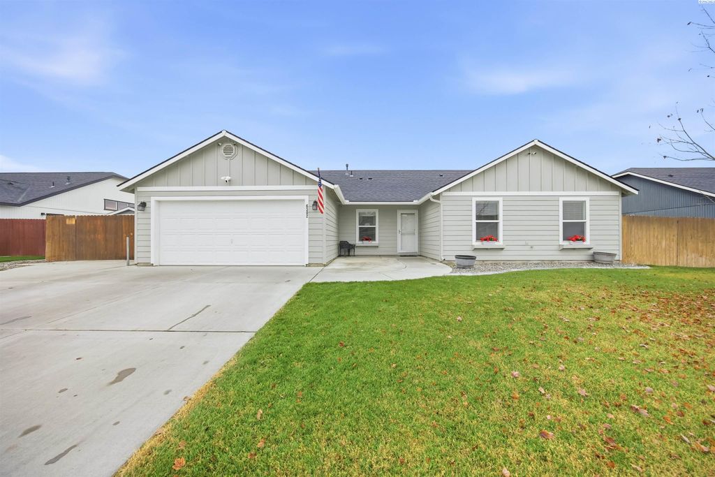 6302 Westport Lane, Pasco, WA 99301