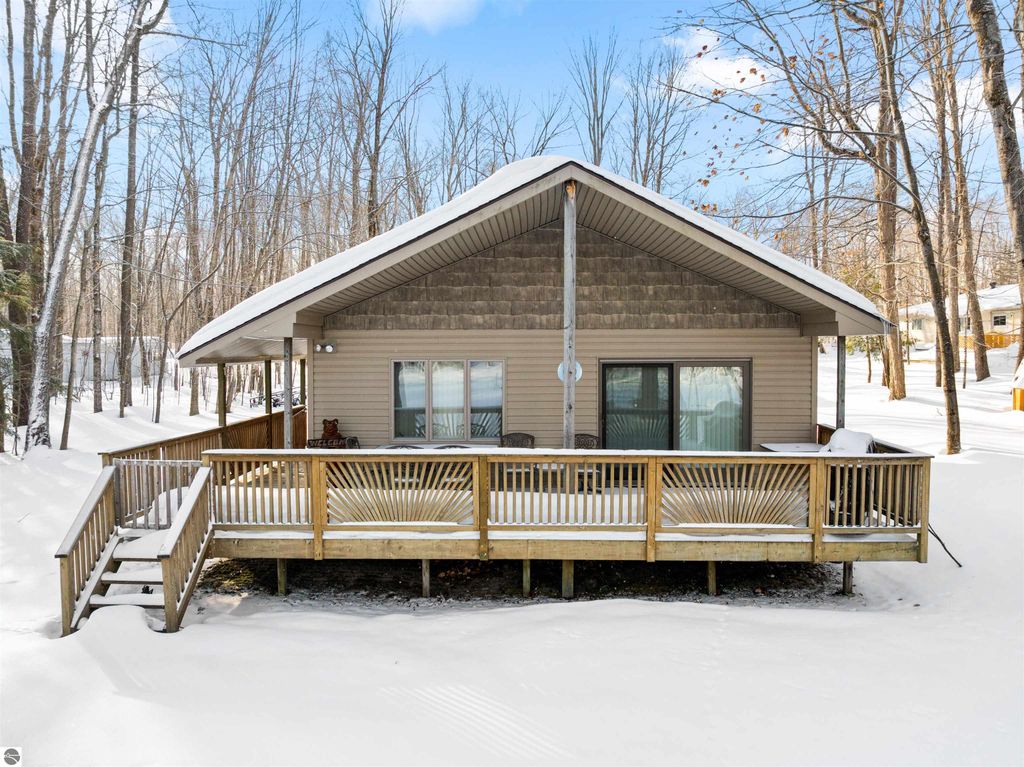 Image 5 of property listing at 7033 NE WC Cross Drive, Kalkaska, MI 49659