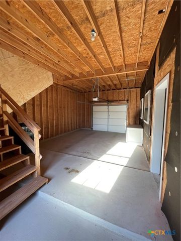1375 Canyon Trace B, Canyon Lake, TX 78133