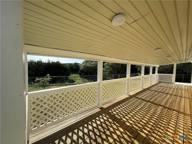1375 Canyon Trace B, Canyon Lake, TX 78133