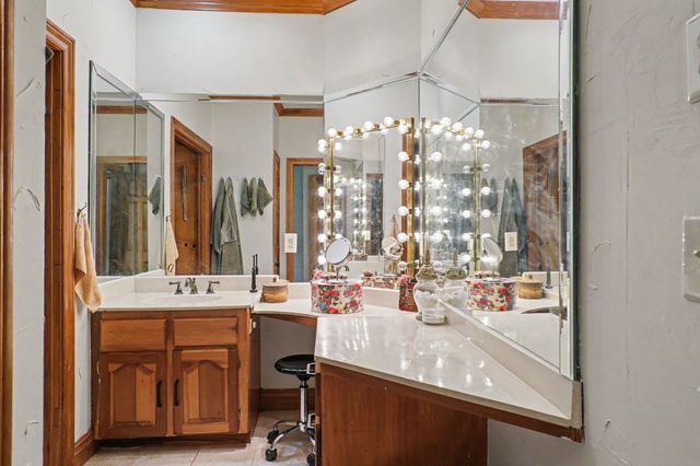 320 Shutes Cv, Old Hickory, TN 37138