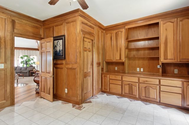 320 Shutes Cv, Old Hickory, TN 37138