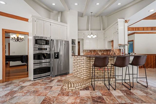 320 Shutes Cv, Old Hickory, TN 37138