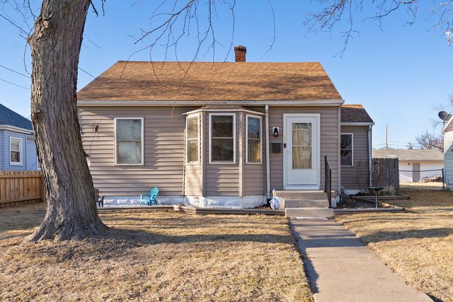 3128 McKinley Avenue, Davenport, IA 52802