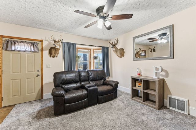 3128 McKinley Avenue, Davenport, IA 52802