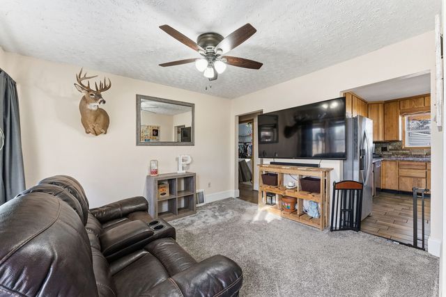 3128 McKinley Avenue, Davenport, IA 52802