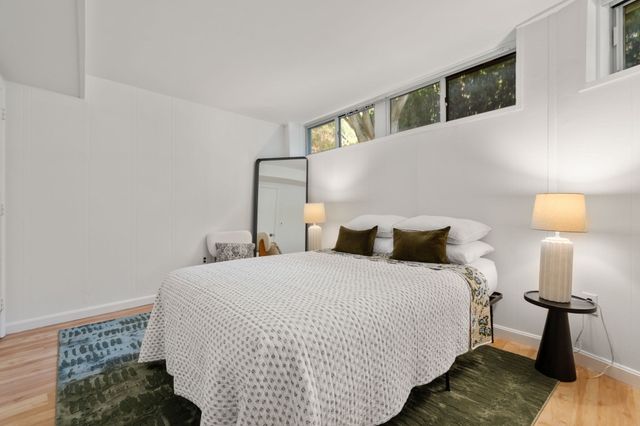 348 Franklin St D, Cambridge, MA 02139