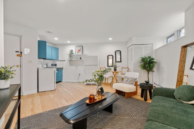 348 Franklin St D, Cambridge, MA 02139