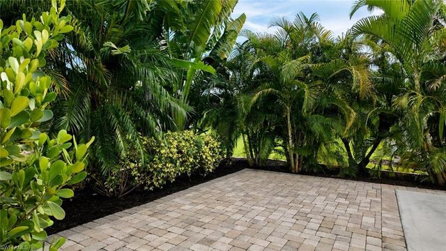 10080 Stonewood DR, Fort Myers, FL 33905