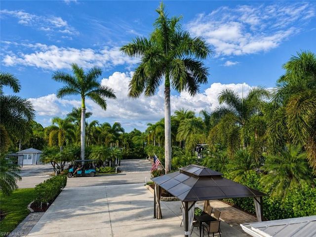 10080 Stonewood DR, Fort Myers, FL 33905