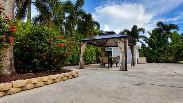 10080 Stonewood DR, Fort Myers, FL 33905