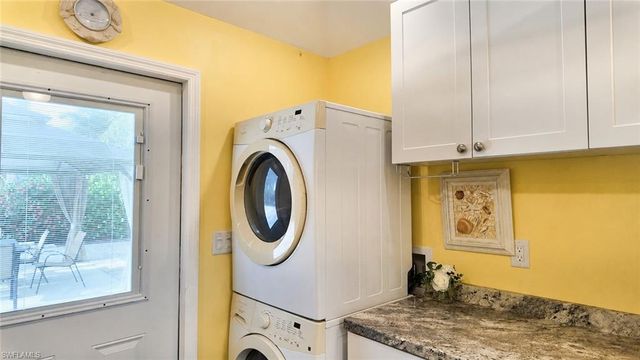 10080 Stonewood DR, Fort Myers, FL 33905