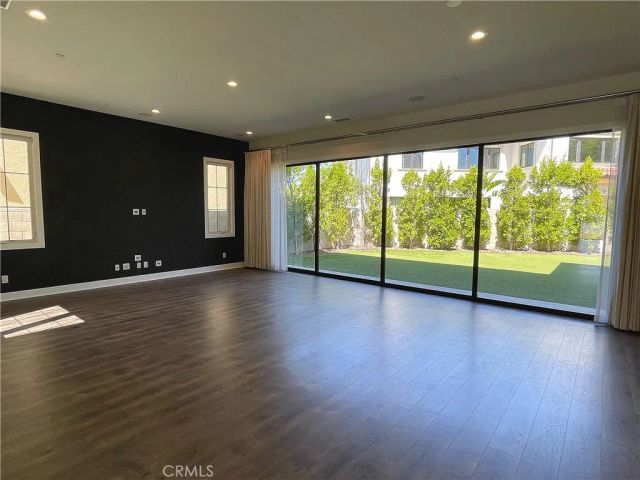 57 Pulsa, Irvine, CA 92618