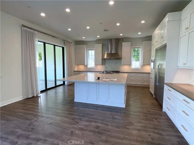 57 Pulsa, Irvine, CA 92618