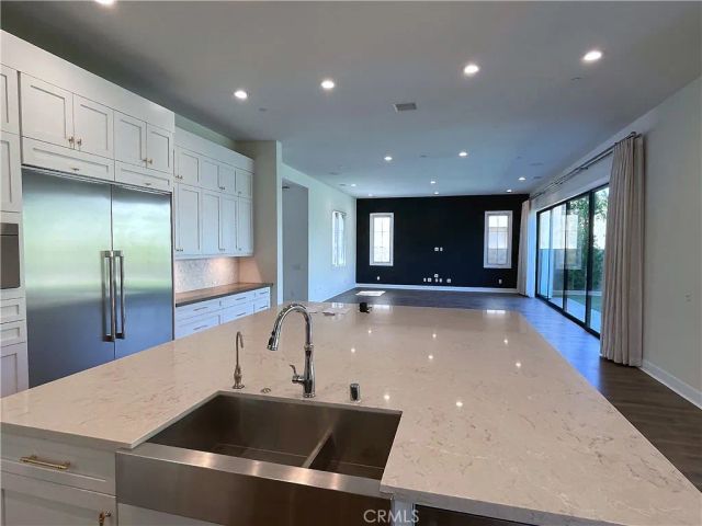 57 Pulsa, Irvine, CA 92618