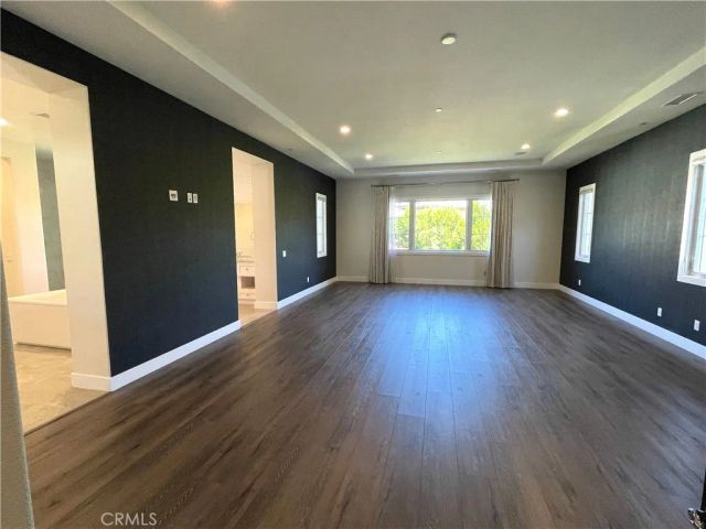 57 Pulsa, Irvine, CA 92618