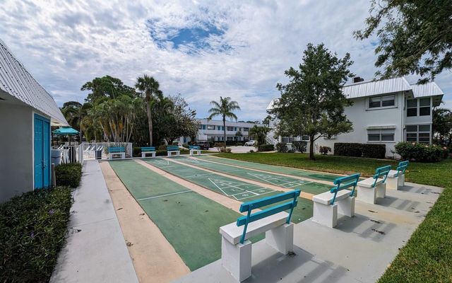 2929 SE Ocean Boulevard 111-2, Stuart, FL 34996