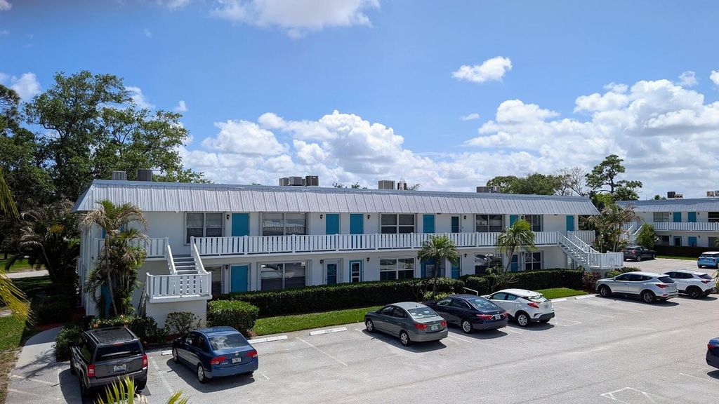 2929 SE Ocean Boulevard 111-2, Stuart, FL 34996