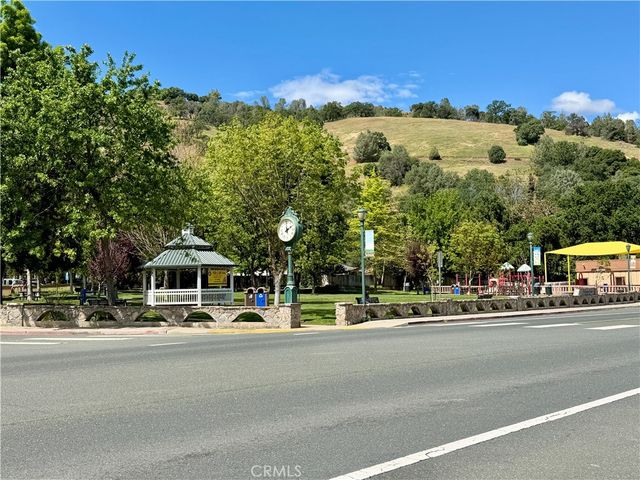 10523 E Highway 20, Clearlake Oaks, CA 95423