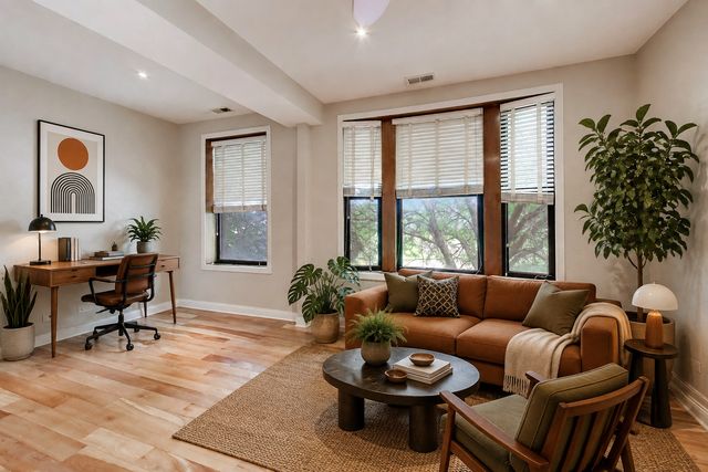 1532 N Greenview Avenue 2F, Chicago, IL 60642