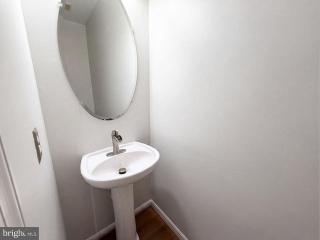 2800 ORCHARD SUMMIT CT, Landover, MD 20785