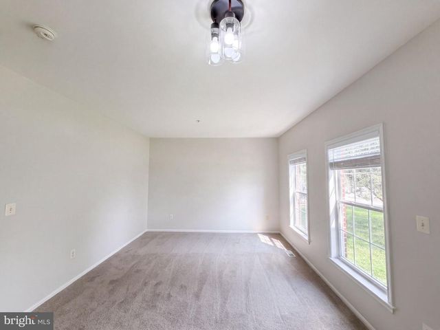 2800 ORCHARD SUMMIT CT, Landover, MD 20785