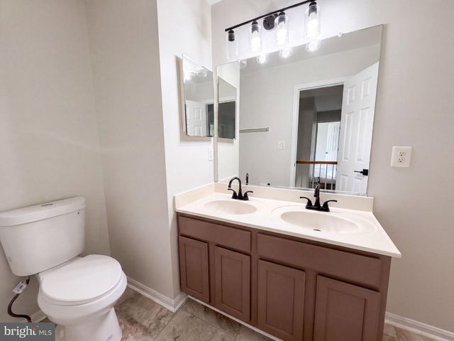 2800 ORCHARD SUMMIT CT, Landover, MD 20785