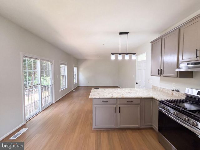 2800 ORCHARD SUMMIT CT, Landover, MD 20785