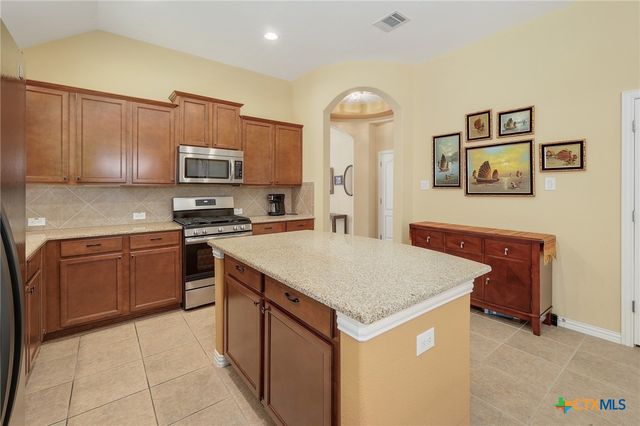1521 Naranjo Drive, Georgetown, TX 78628
