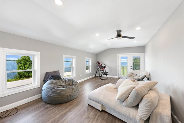 2551 W Shore Road, Isle La Motte, VT 05463