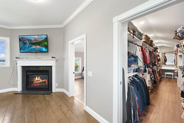 2551 W Shore Road, Isle La Motte, VT 05463