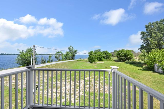 2551 W Shore Road, Isle La Motte, VT 05463
