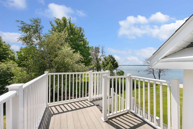 2551 W Shore Road, Isle La Motte, VT 05463