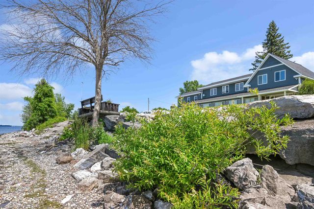 2551 W Shore Road, Isle La Motte, VT 05463