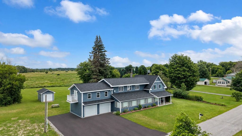 2551 W Shore Road, Isle La Motte, VT 05463