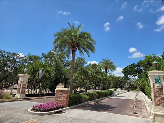 321 WILDWOOD WAY, Clearwater, FL 33756