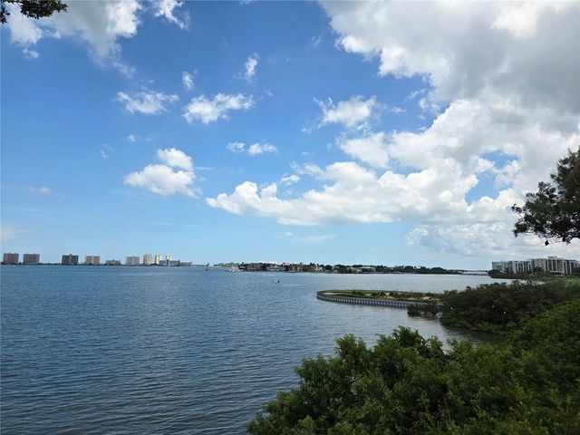 321 WILDWOOD WAY, Clearwater, FL 33756