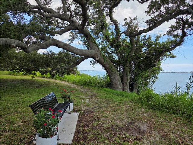 321 WILDWOOD WAY, Clearwater, FL 33756