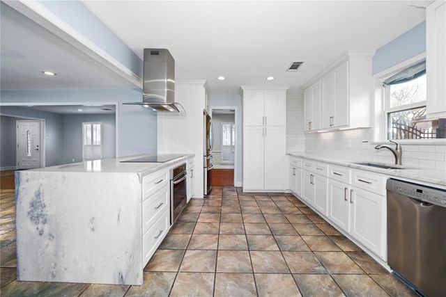 3415 Freshmeadows Drive, Houston, TX 77063