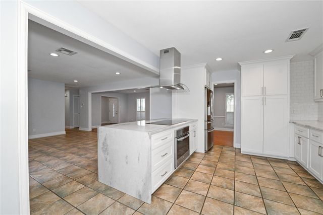 3415 Freshmeadows Drive, Houston, TX 77063