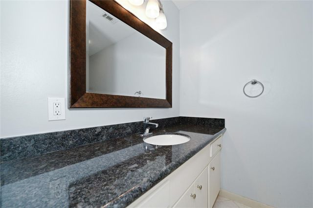 3415 Freshmeadows Drive, Houston, TX 77063