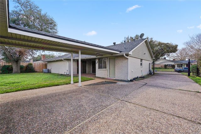 3415 Freshmeadows Drive, Houston, TX 77063