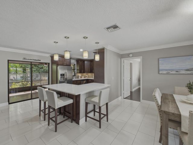 1127 Sea Pines Way, Lantana, FL 33462