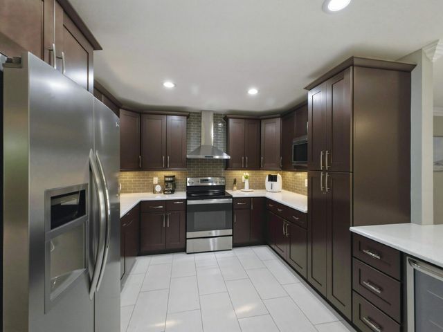 1127 Sea Pines Way, Lantana, FL 33462