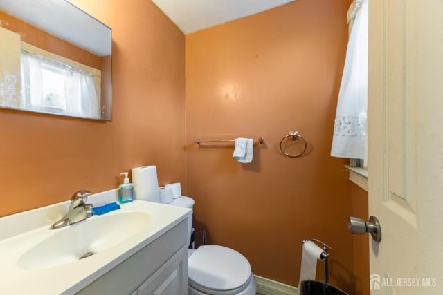 99 Madison Avenue, Old Bridge, NJ 08857