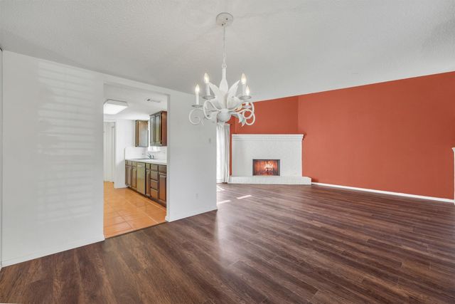 2906 Wayside Drive, Bedford, TX 76021