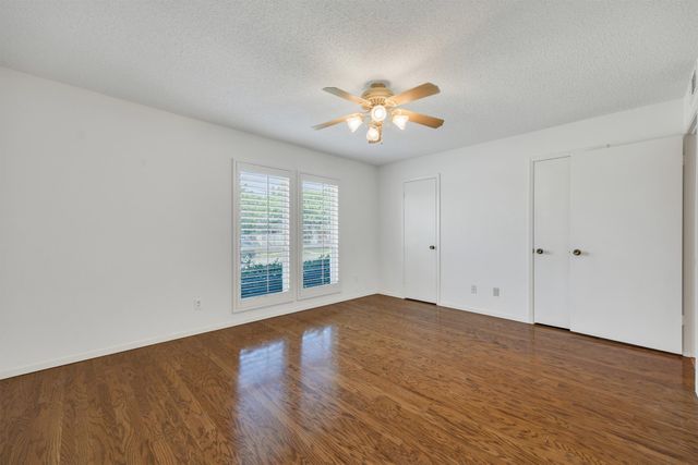2906 Wayside Drive, Bedford, TX 76021